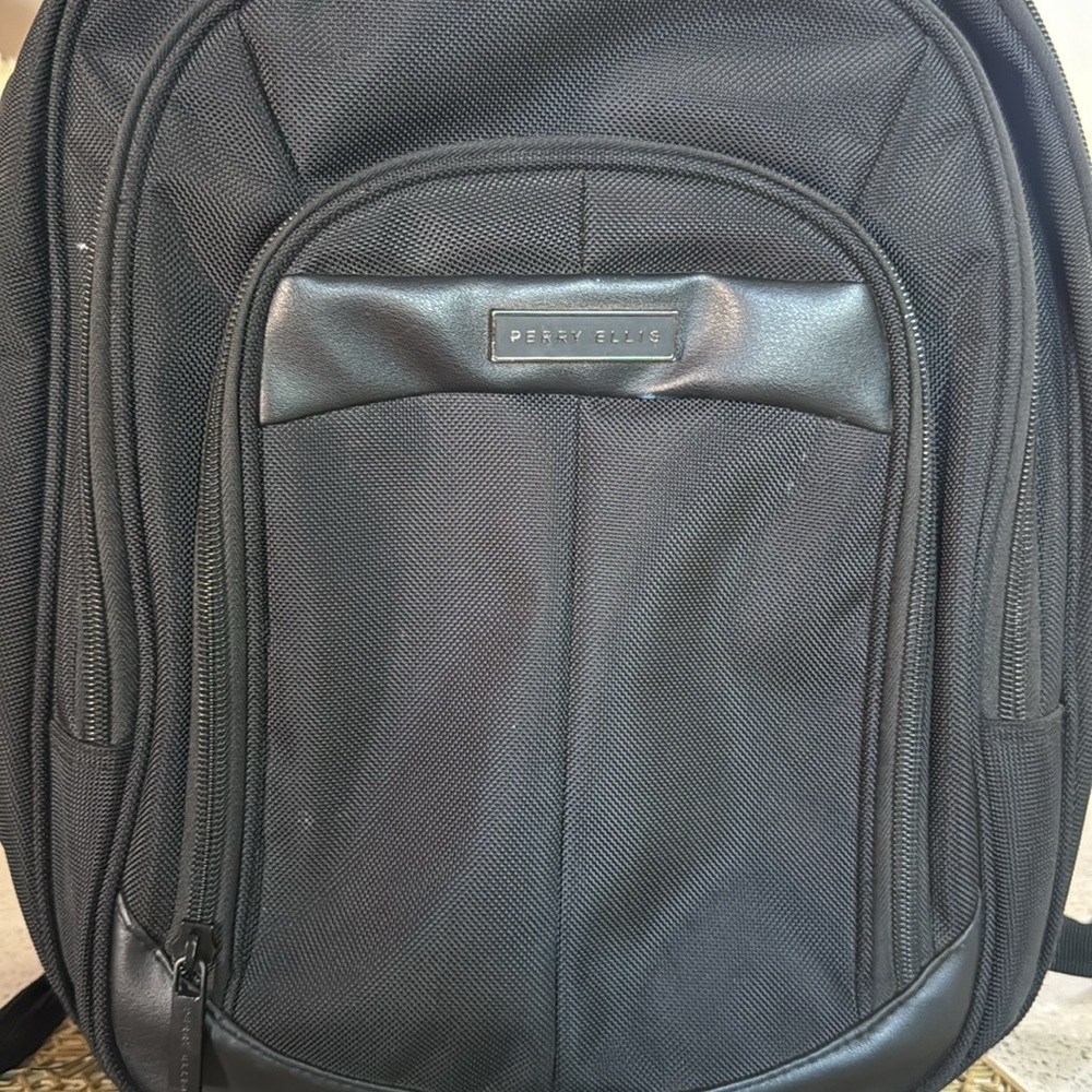 🖤Perry Ellis 140 Laptop Backpack - Picture 5 of 17